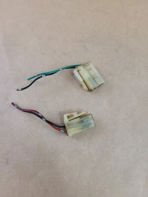 1988-1991 Honda Civic CRX Turn Signal Corner Light Bulb Housing Socket Pigtails - Image 1 of 4