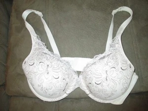 NWOT PLAYTEX OffWhite 36 C Bra Adjust Straps_Underwire_Tan Embroidery_TripleHook - Bild 1 von 11