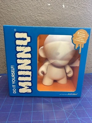 Сделай сам! Munny мягкая виниловая игрушка 2009 Kid робот новый/открытый - Изображение 1 из 4