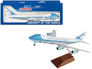 Skymarks Boeing VC-25A Aircraft "Air Force One Usa" 1/200 Snap-Fit Model SKR5005 - Picture 1 of 3