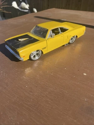 1/24 Maisto Prorodz 1970 Plymouth Gtx Unboxed - Image 1 of 4