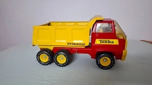 TONKA Camion Metallo vintage Cod 2585 - Tonka Hydraulic Truck - Foto 1 di 4