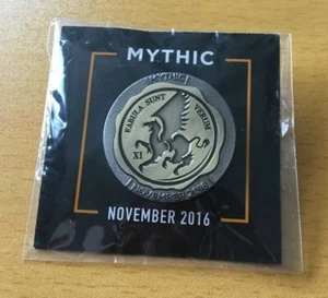 INSIGNIA PRENDEDOR OFICIAL DE PELÍCULA MÍTICA NOVIEMBRE 2016 NUEVO - Imagen 1 de 3