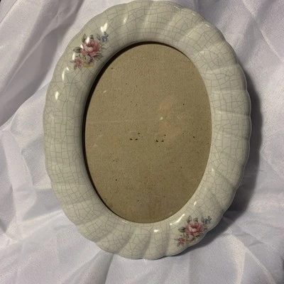 Marco de fotos vintage, ovalado, floral, remolino Foto 1 de 4