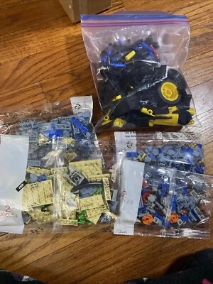 Random lego pieces - Image 1 of 4