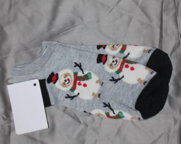 Calcetines al tobillo Xhilaration para mujer 4-10 - grises con muñeco de nieve Foto 1 de 1