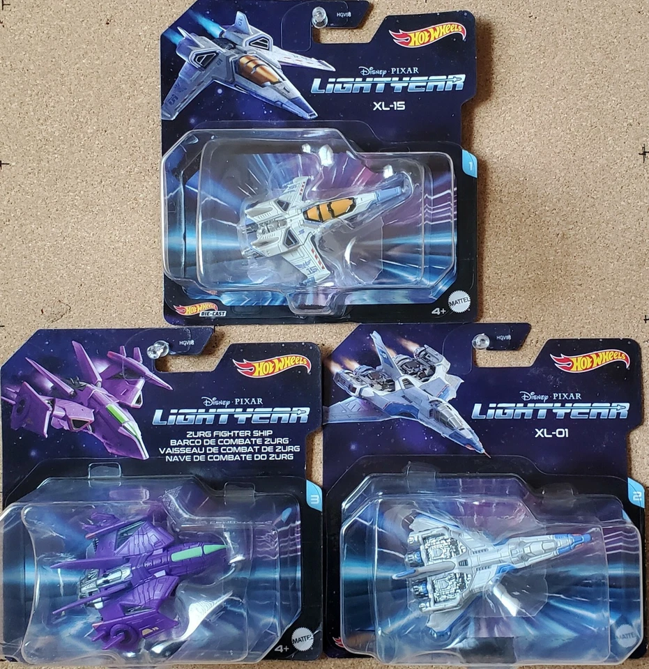 Hot Wheels LightYear Space Star Fighter Ship Set Disney Pixar Buzz New SEALED - Image 1 of 1