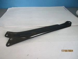 Frontscheinwerfer Stahl Halterung Vorne Rechts SKODA YETI 5L0805932 (H144) - Picture 1 of 3