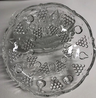 "Plato de postre vintage de vidrio con fruta en relieve en la parte inferior - 7"" de diámetro" - JUEGO DE #4 Foto 1 de 4