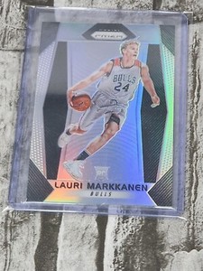 2017-18 Panini Prizm Prizms Silver #247 Lauri Markkanen Rookie Bulls Jazz RC