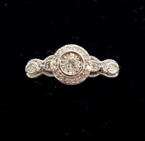 10K White Gold .25 CT Round Diamond(s) Ladies Halo Style Ring size 7 (2.5 grams) - Picture 1 of 9