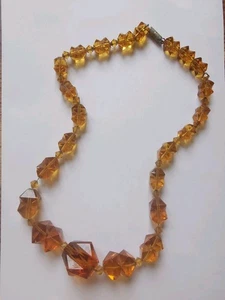 Collana vintage in vetro arancione sfaccettato 18" R99 - Foto 1 di 2