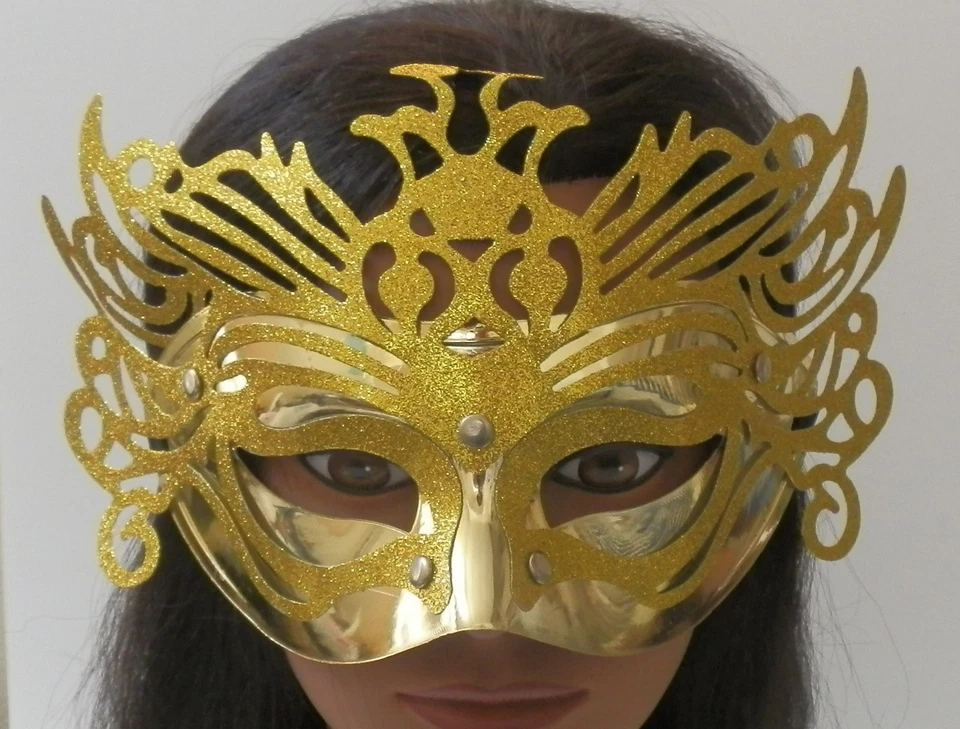 Masquerade Party Mask GOLD LASER CUT SIMPLY Elegant HALLOWEEN  NIP - Image 1 of 4