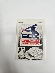 Tarjeta con logotipo Fleer MLB de los Medias Blancas de Chicago 1987 (pegatinas rojas/ángeles en la parte posterior) - Imagen 1 de 2