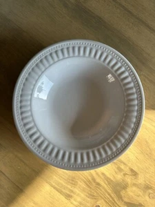 White Oneida Athena Ariel Majesticware 9" Serving Bowl - Picture 1 of 3