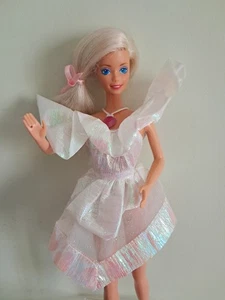 1992 Vestito e collana Barbie Secret Hearts Mattel-NO DOLL - Foto 1 di 6