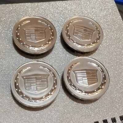 Tapacubos CADILLAC 9595439 OEM CTS SRX ATS XTS XLR - Juego de 4-OEM PLATEADOS Foto 1 de 4