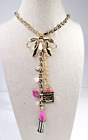 Collier Betsey Johnson Going All Out Y rouge à lèvres multi charme parfum ton or