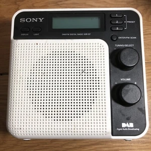 Sony XDR-S7 DAB/FM Radio Alarm Clock No Power Supply Tested Batteries Only - Picture 1 of 11