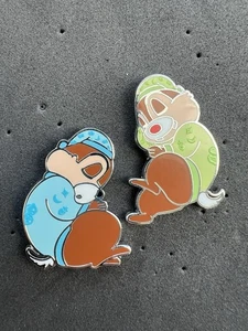 Disney Parks Chip & Dale 2 Pin Set Schlafen im Schlafanzug - Disney Pins - Bild 1 von 2