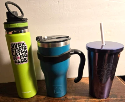 HydroFlask 24oz Water Bottle + Rtic 30 oz Tumbler + Starbucks Tumble x3 Lot - Image 1 of 4