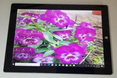 Microsoft Surface 3, 4 GB, 128GB, Atom1.6, Wi-Fi, 10.8 in - Tablet Laptop Silver - Image 1 of 4