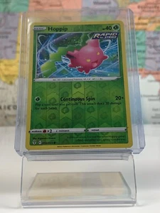 🟡SHIPS SAME DAY Hoppip 002/203 Reverse Holo Pokemon Card Basic Grass Type - Picture 1 of 4