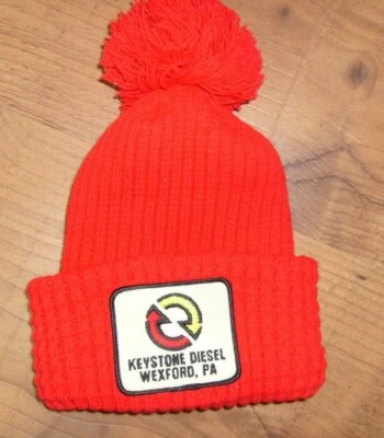 Vintage RED  Tossle Winter  Cap Hat - KEYSTONE DIESEL WEXFORD PA.   - Imagem 1 de 4