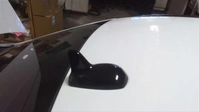 Used Antenna fits: 2014 Mercedes-benz Mercedes c-class  Grade A - image 1 of 4