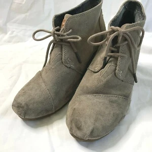 Toms bequeme Damenschuhe 7,5 wüstentaupe Veloursleder Keilabsatz-Stiefeletten 300513 - Bild 1 von 8