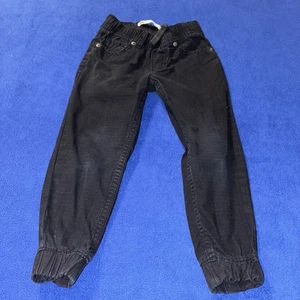 Pantalones de chándal Levi's para niños pequeños 4 reg negros con cordón elástico - Imagen 1 de 5