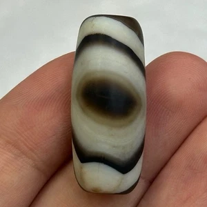 Cuentas de ágata con bandas patrón de ojos muy único del Himalaya tibetano antiguo de colección - Imagen 1 de 10