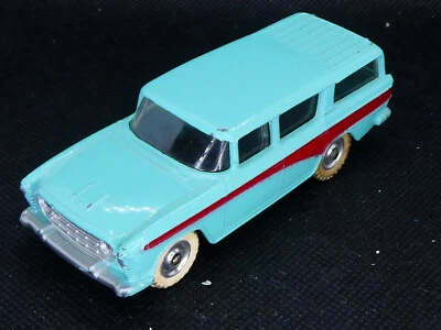 Dinky Toys 173 Nash Rambler Station Wagon Spun Hubs - Image 1 of 4