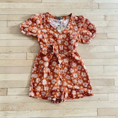 Princess Polly Bree Ditzy Linen Blend V-Neck Short Sleeve Romper Sz 4 US / 8 AUS - Image 1 of 4