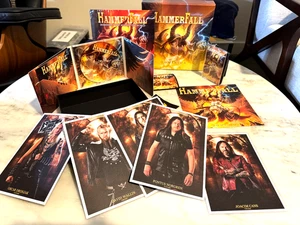 Hammerfall Dominion ¡CAJA DE LUJO! Vinilo, CD, casete, 5 tarjetas, parche, pegatina - Imagen 1 de 16