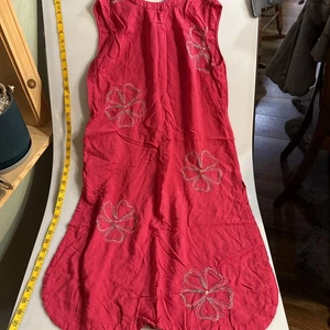 Yousta Damen Etuikleid mit Blumenstickerei in Rosa Größe L/97 cm - Bild 1 von 15