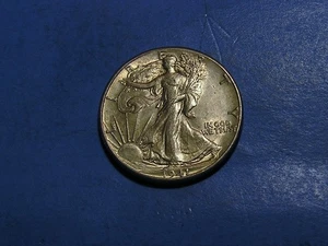 1941 Walking Libety Halve - Picture 1 of 4