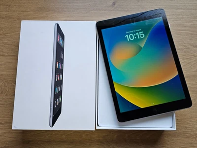 Apple iPad Air (A1822) Wi-Fi, 32GB, Space Grau – Mit Originalverpackung - Bild 1 von 3