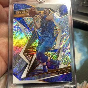 2019-20 Panini Revolution - Luka Dončić #73 - Picture 1 of 1