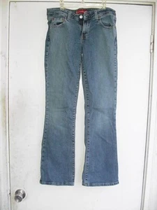 Vintage Levi's 518 Women's Super Low Boot Cut Jeans Size 7 JR M - Picture 1 of 16