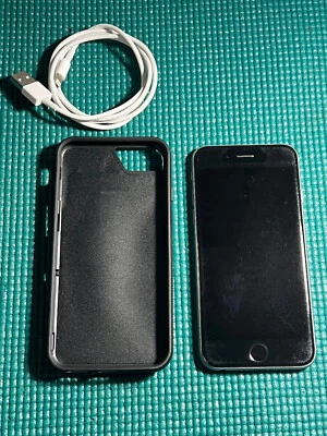 Apple iPhone 6s - 64GB - Space Gray (Unlocked) A1633 (GSM) - Image 1 of 4