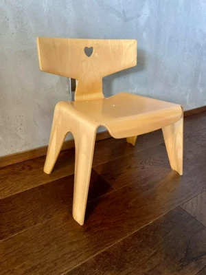 Vitra Charles & Ray Eames Children's Stool Birch Size W 9 x H 14 x D 10in Used - Image 1 of 4
