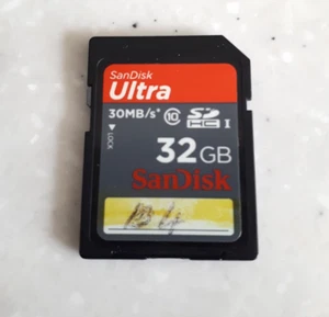 Genuine SanDisk Ultra SDHC SD Memory Card 32GB Class 10 30MB/s - TESTED WORKING - Photo 1 sur 2