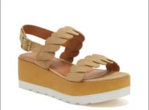 LUCKY BRAND VELLENORA PLATFORM SUEDE SANDALS WOMENS SIZE 8 Tan - Picture 1 of 10
