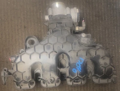 Lincoln MKZ 2017-2020 2,0 L - Colector de admisión - CJ5E9424BE Foto 1 de 3