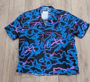 $990 Mens VALENTINO Vaporware Abstract Cotton SS Camp Up Shirt 50 US 40 - Picture 1 of 8