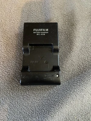 CARGADOR DE PARED ORIGINAL FUJIFILM BC-45B PARA CÁMARA DIGITAL FINEPIX BATERÍA NP-45B Foto 1 de 4