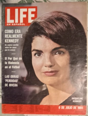 LIFE EN ESPAÑOL MEX MAGAZINE VOL 24 No 1, 6 JUL 64, JACQUELINE KENNEDY ON COVER - Image 1 of 4