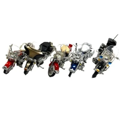 SET OF FIVE HARLEY DAVIDSON MOTORCYCLES. MAISTO 1:18 Scale (M-025) - Imagen 1 de 4