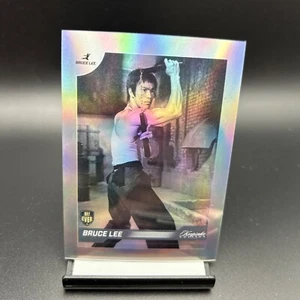 2024 Keepsake Kaleidoscope Edition Bruce Lee #57 Holo Refractor - Picture 1 of 2